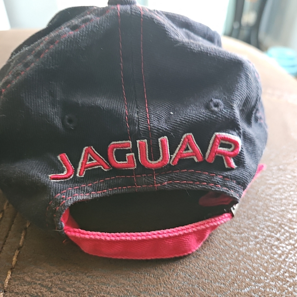 Black and Red Men's Hat